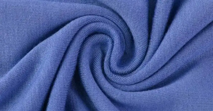 Sự khác nhau giữa vải Cotton và Polyester: Nên chọn loại nào? 2 vai cotton la gi