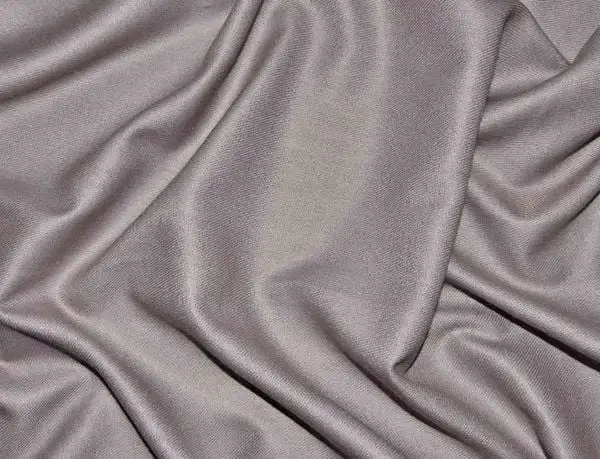 Vải Rayon là gì? Ưu nhược điểm và ứng dụng trong may mặc 2 vai rayon la gi